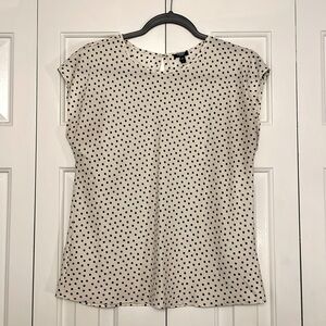 3 FOR $15 ‼️ Black and white polkadot Express top